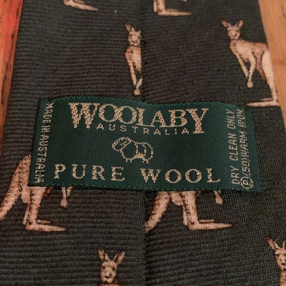 Vintage Woolaby (Australia) Green Wool Kangaroo Tie - Picture 3 of 4